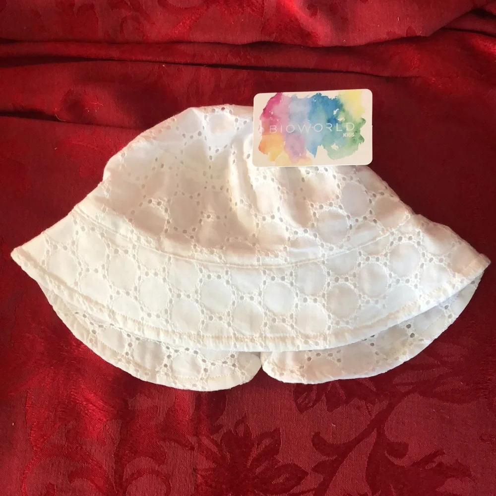 Sweet Baby Toddler girl white eyelet Sun hat